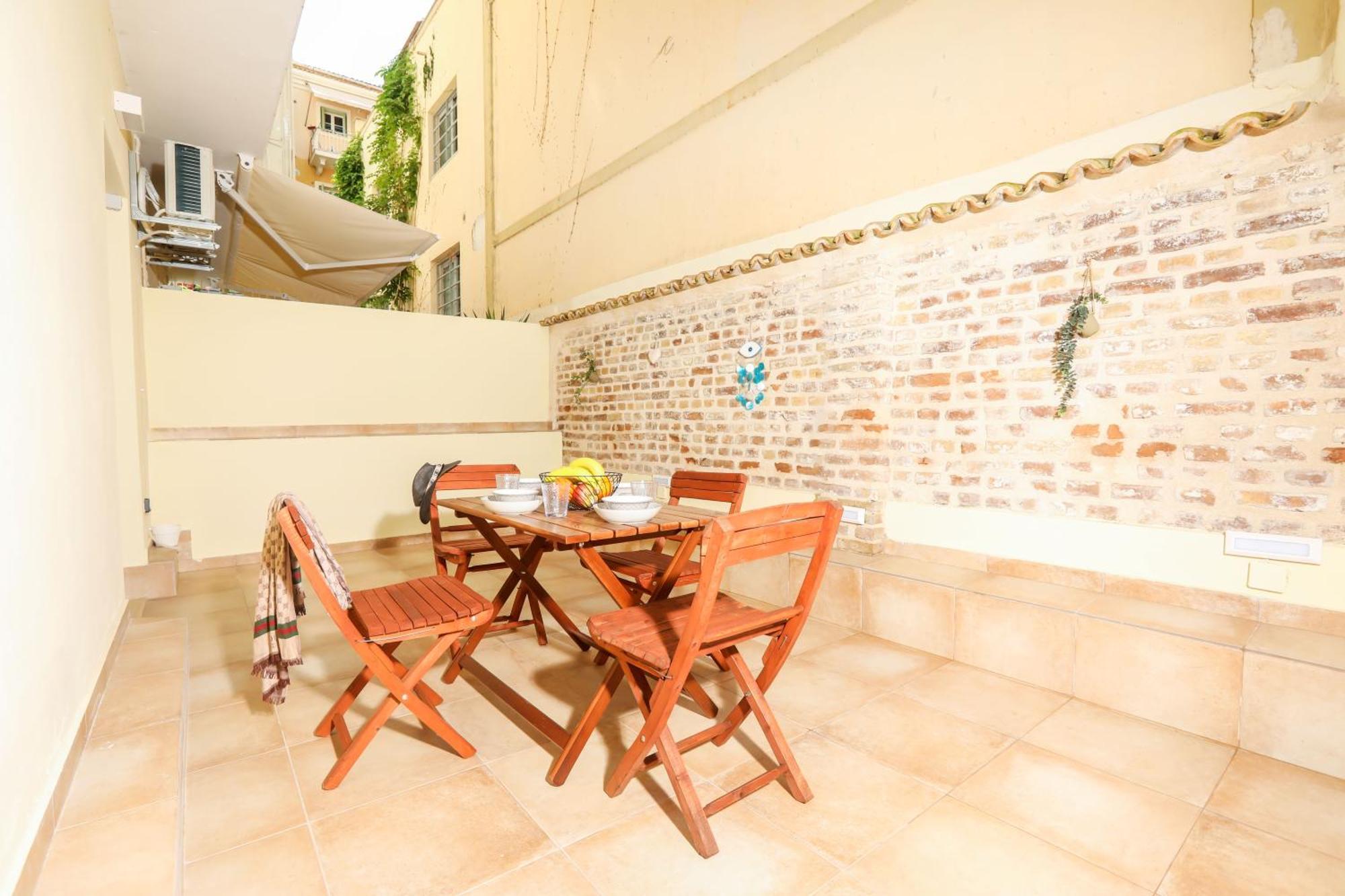Elisavet City Apartment With Veranda Corfu  Eksteriør bilde